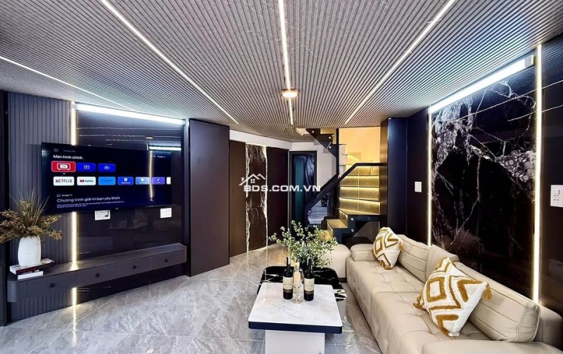 THÁI THỊNH - VĨNH HỒ - THỊNH QUANG: Nhà 5Tầng , ~50m2, 2 thoáng, VF3 đỗ cửa; Sẵn Ở Ngay